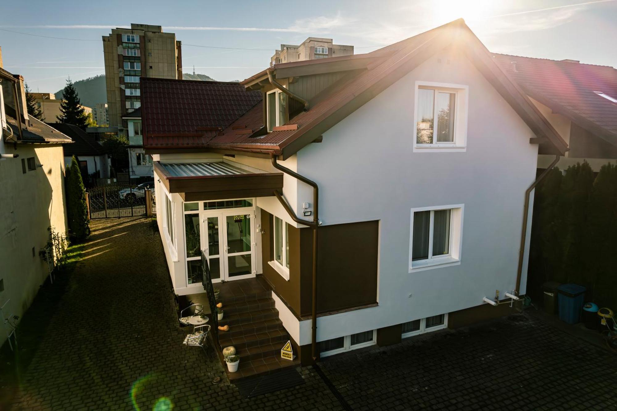 Pension Gallery Braşov Eksteriør billede