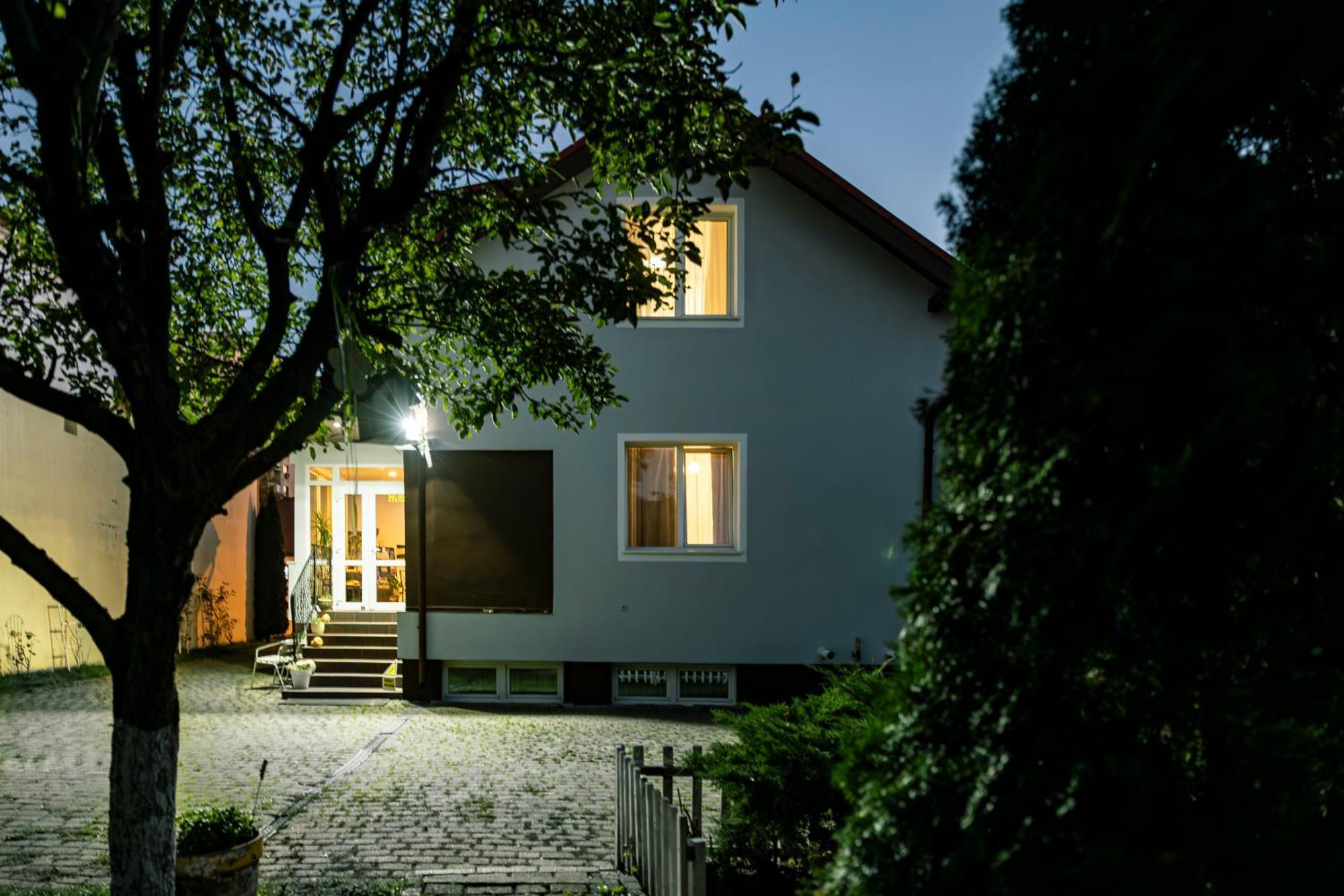 Pension Gallery Braşov Eksteriør billede