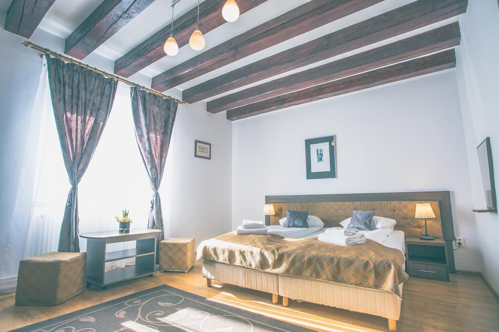Pension Gallery Braşov Eksteriør billede